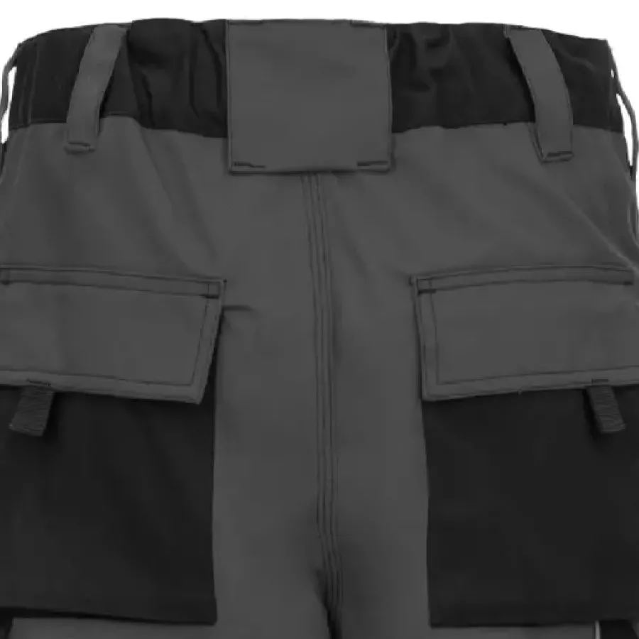 **Elastic Waist with Raised Back** moves with you for all-day comfort and a secure fit.