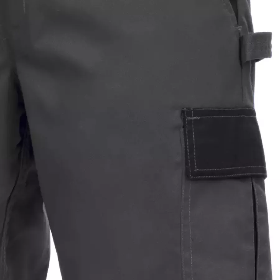 **Tool Pockets with Hammer Loop** keep your essentials organized and effortlessly accessible.