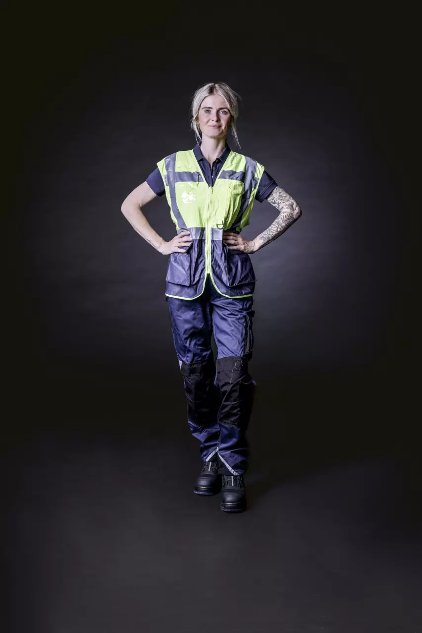 Nitras 7118-4021, High-Visibility Waistcoat, Neon Yellow/Navy Blue, image 3, gallery thumbnail