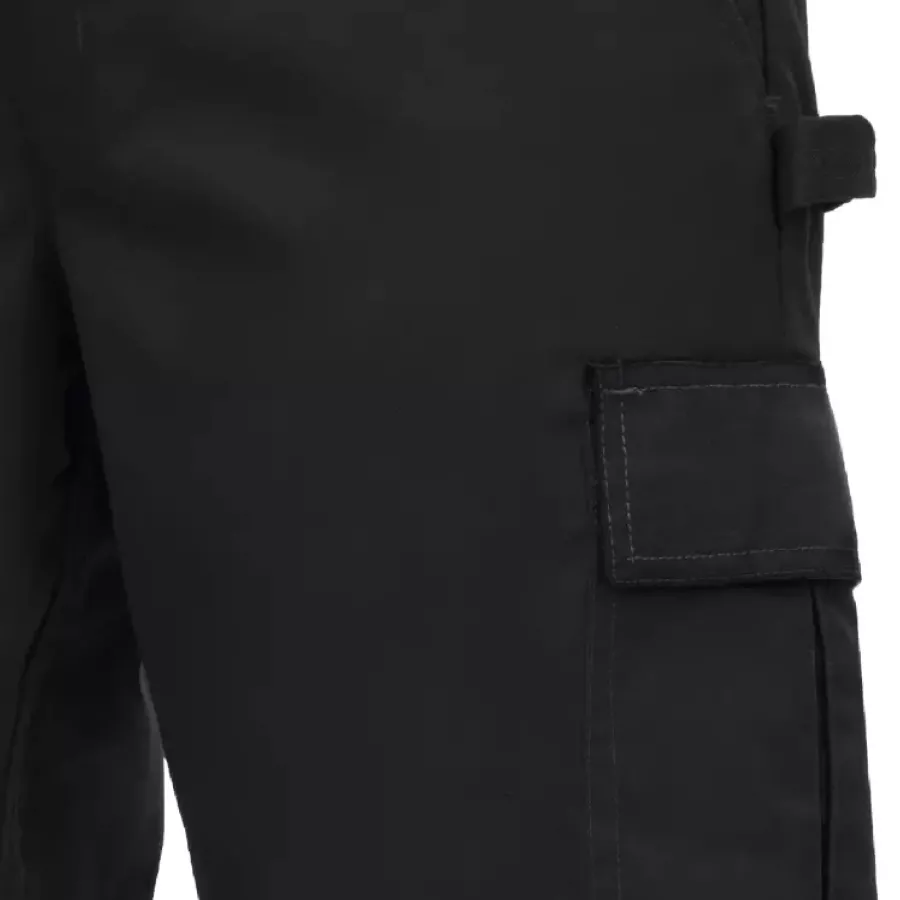 **Tool Pockets with Hammer Loop** keep your essentials organized and effortlessly accessible.