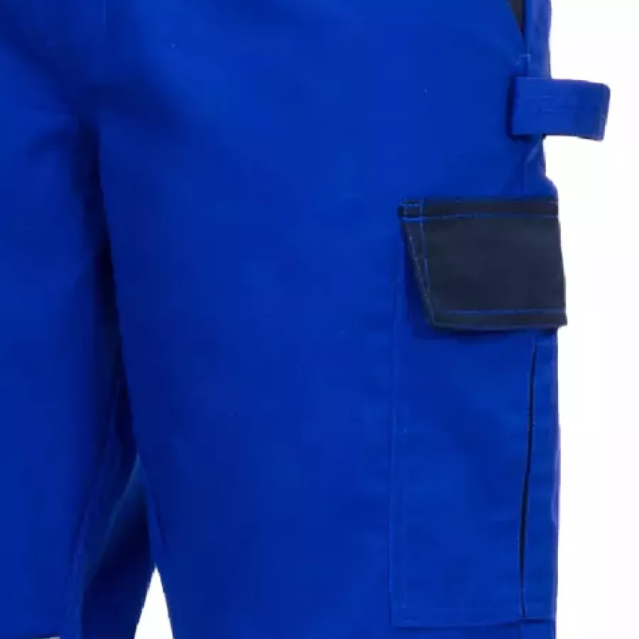 **Tool Pockets with Hammer Loop** keep your essentials organized and always within easy reach.