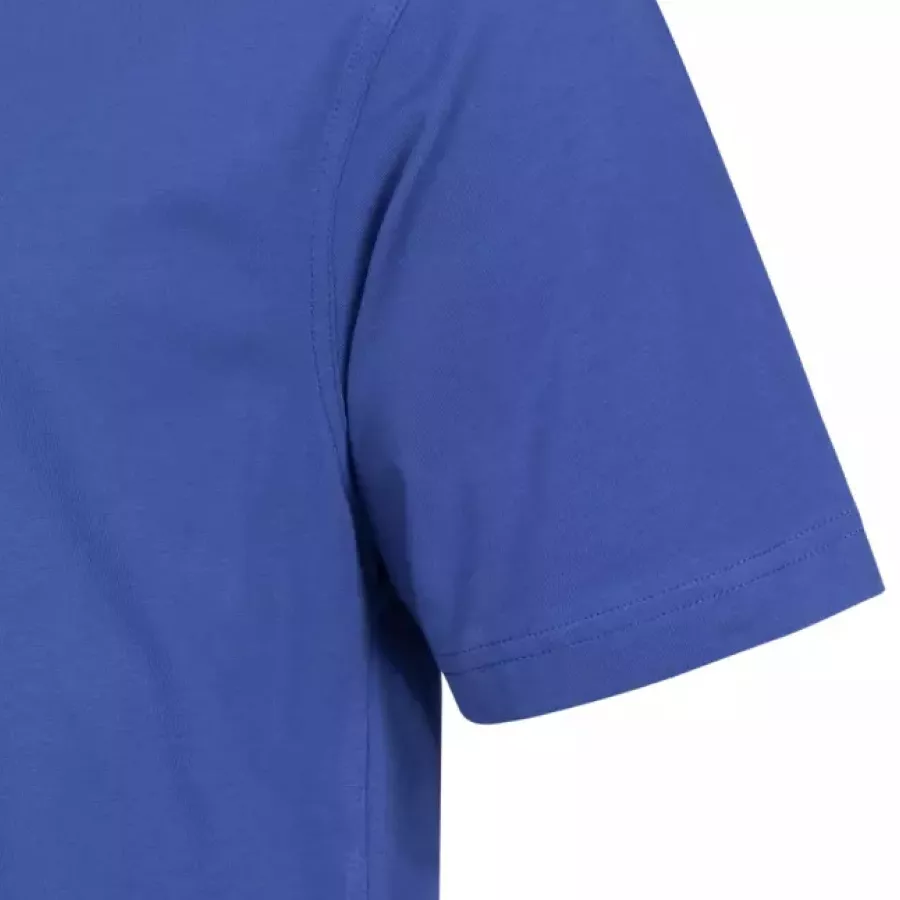 **Short Sleeves** allow freedom of movement while keeping you cool and agile.