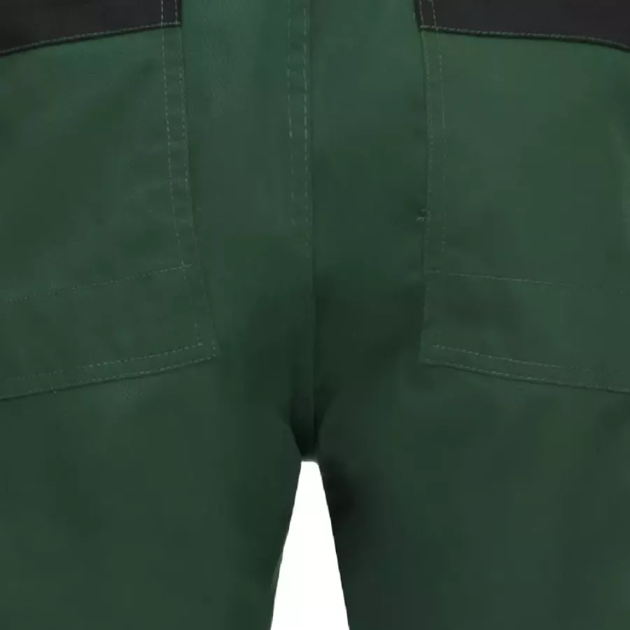 **Reinforced Stress Points** add extra durability so your shorts stay strong through tough tasks.