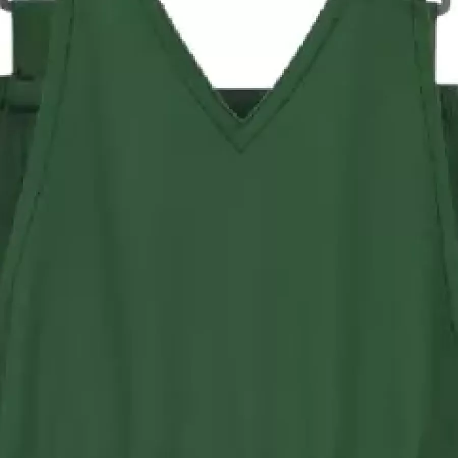 **Atmungsaktives Material** lässt überschüssige Wärme entweichen, damit Sie sich bei Bewegung frisch fühlen.