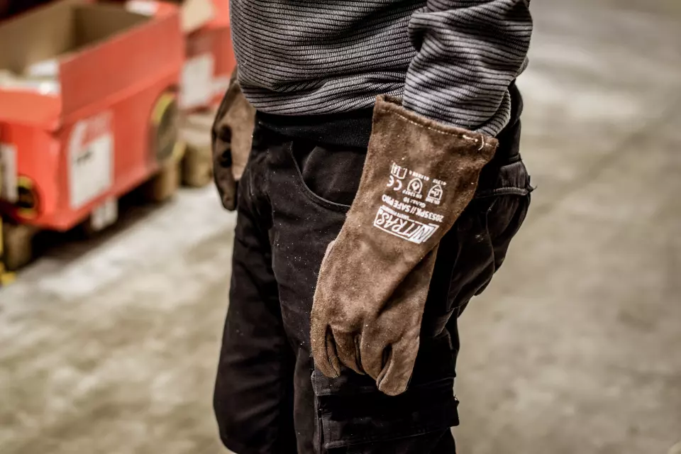 Nitras 20535PK-10, SAFE Five-finger Welding Gloves, Size 10, image 2, gallery thumbnail