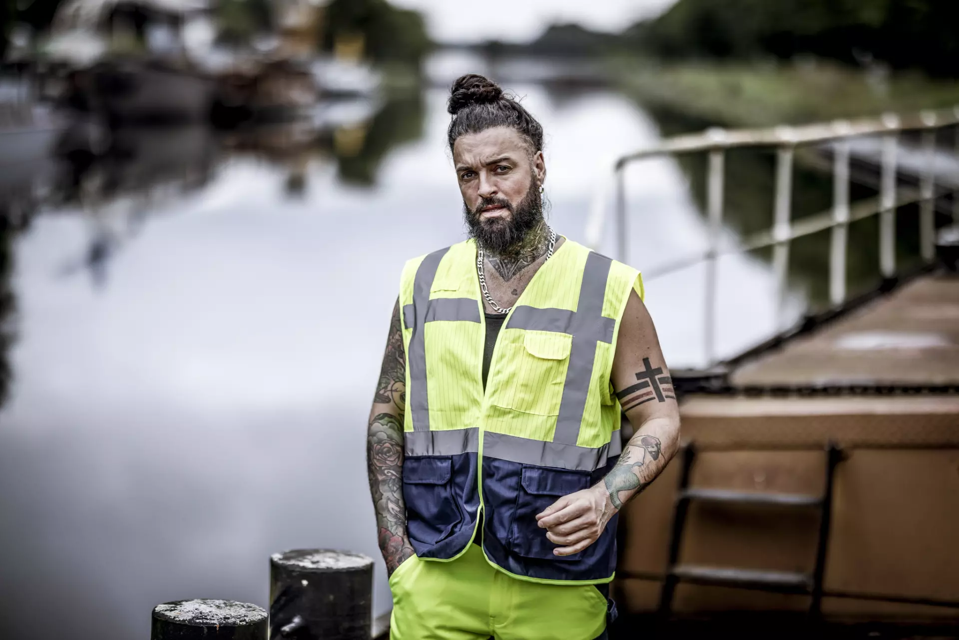 Nitras 7119-4021, High-Visibility Waistcoat, Neon Yellow/Navy Blue, image 3