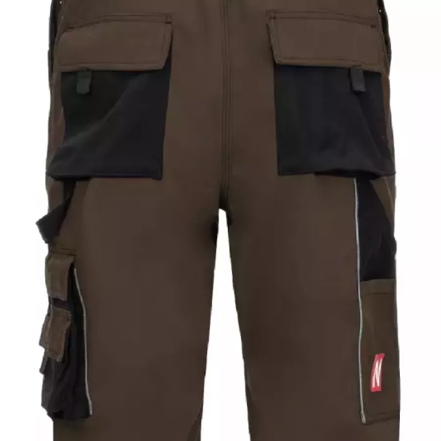 **Tool Pockets** keep your essentials within effortless reach so you can work smoothly.