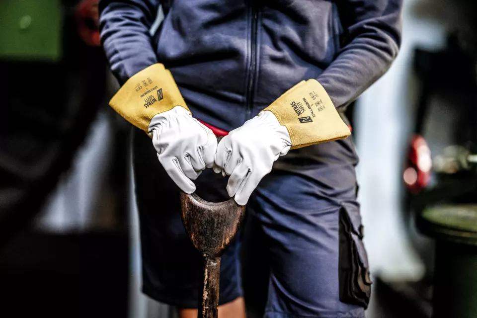 Nitras 3210-1245, ARGON PRO Welding Gloves, Grey/Ochre, image 2, gallery thumbnail