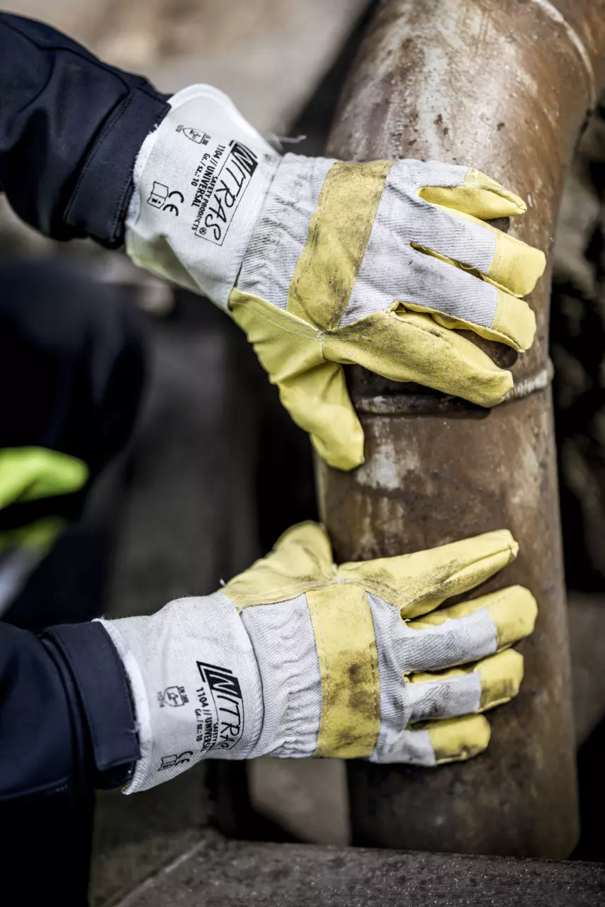 Nitras 1104, UNIVERSAL Artificial Leather Gloves, Size 10, image 2, gallery thumbnail