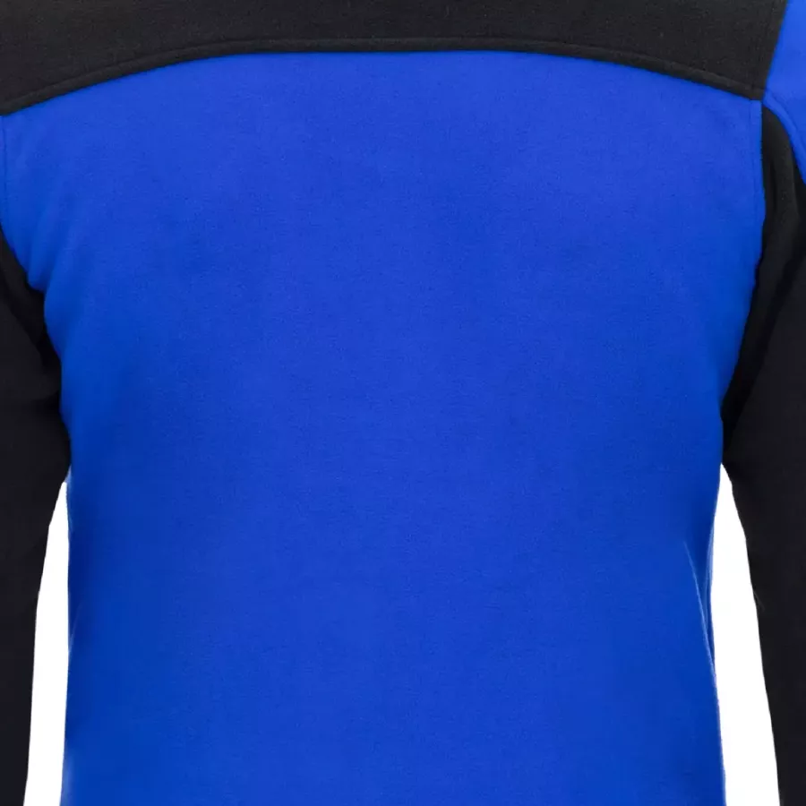 **Anti-Pilling Fleece Construction** stays smooth and looking fresh even after frequent wear.