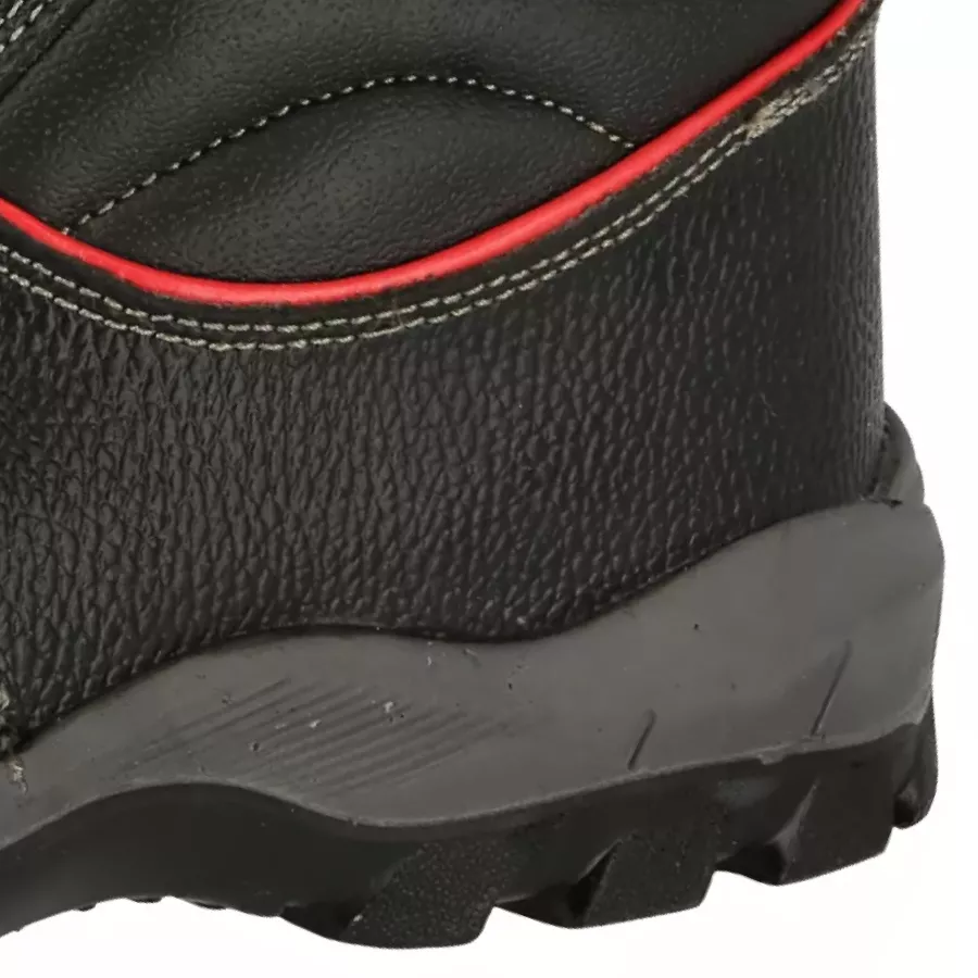 **Perforation Resistant Midsole** adds confident underfoot security so you can move freely across varied surfaces.