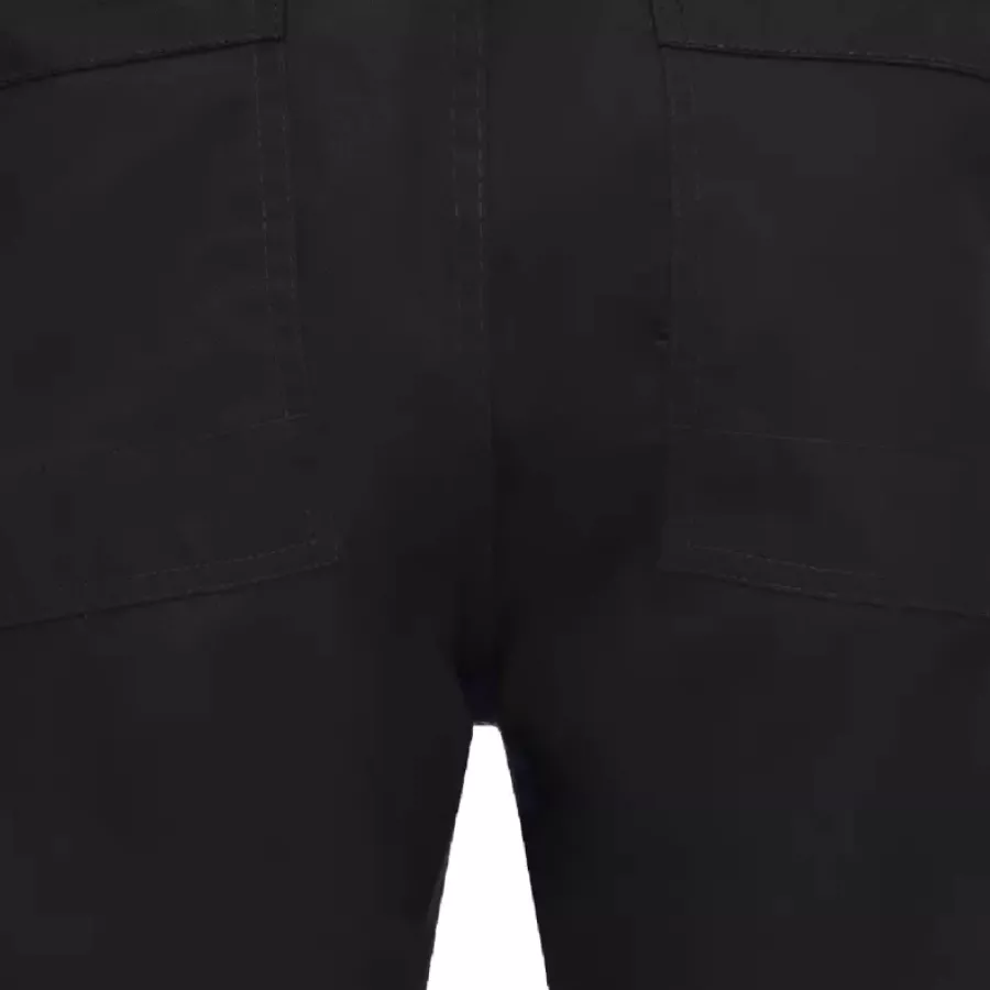 **Reinforced Stress Points** add extra durability so your shorts stay strong through tough tasks.