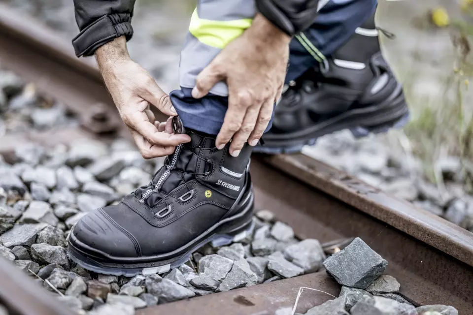 NITRAS 7221-1000, ULTIMATE STEP HIGH FIT S7S CI FO SC SR High Safety Boots, Black, image 3, gallery thumbnail