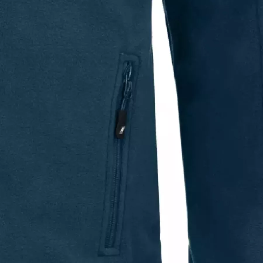 **Reißverschlusstasche** hält Ihre wichtigen Gegenstände sicher und unterwegs leicht zugänglich.