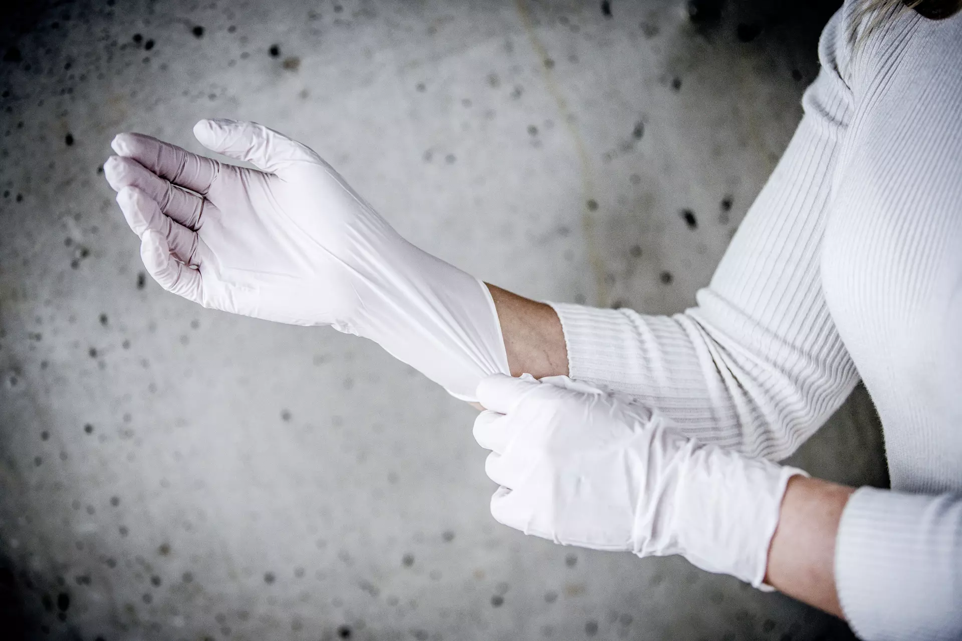 Nitras 8201, IDEAL CARE Disposable Latex Gloves, Natural Colour, image 3